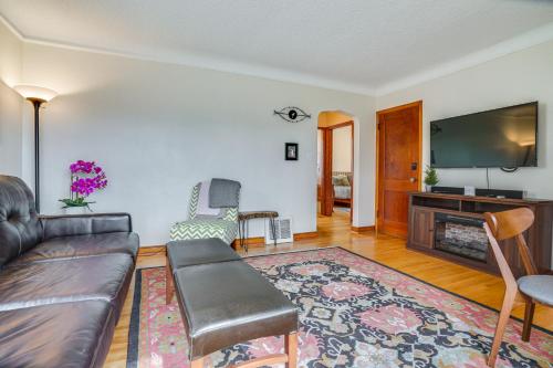 Pet-Friendly St Paul Home Less Than 5 Mi to Downtown! in Lilydale, USA
