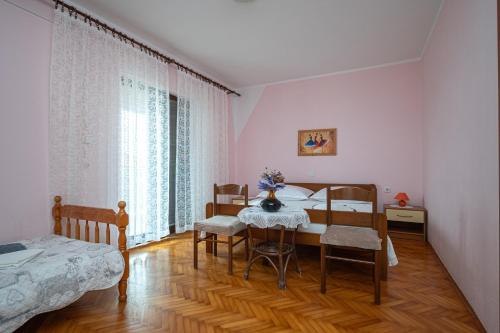 Double Room with Balcony and Sea View