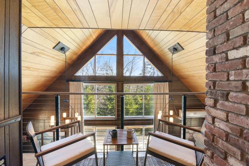 Crooked Ear Cabin in Wilmington, USA