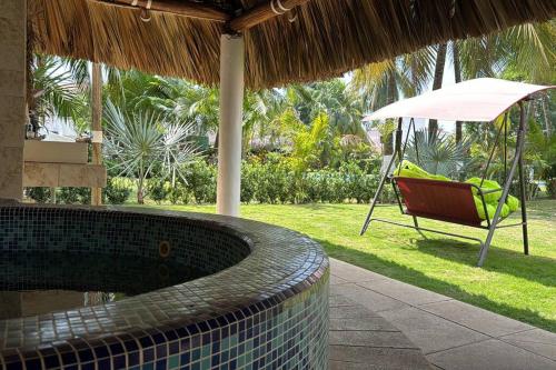 Villa Grecia-Villas del Pacifico in Puerto San Jose