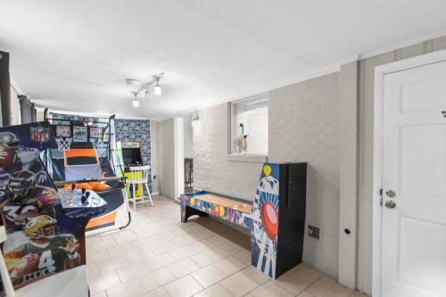 Suburban Bliss Getaway Wi-Fi Parking Long Stay in Center Point, USA