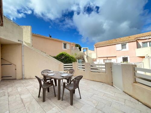 Appartement avec terrasse, parking, climatisation à Sète, proche plage - FR-1-338-63
