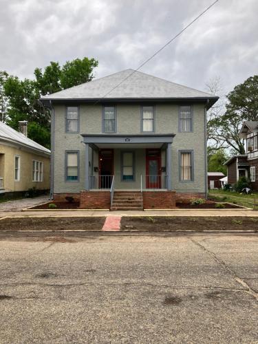 Velhanova in Selma, USA