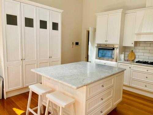 مطبخ, Camberwell's Lyrical Vintage Abode in Camberwell