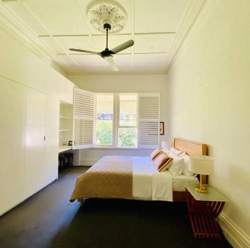 Camberwell's Lyrical Vintage Abode in Camberwell