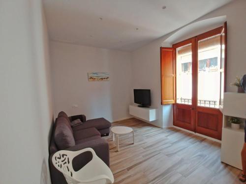 Apartamento Palamós, 3 dormitorios, 6 personas - ES-329-11