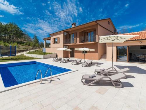 Villa Mirna Comfortable holiday residence