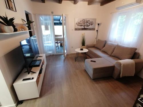 設施, July Holiday House in 科汀