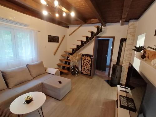 共用Lounge/電視區, July Holiday House in 科汀