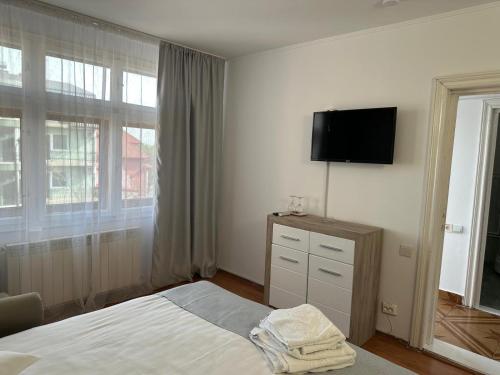 Double Room image 10