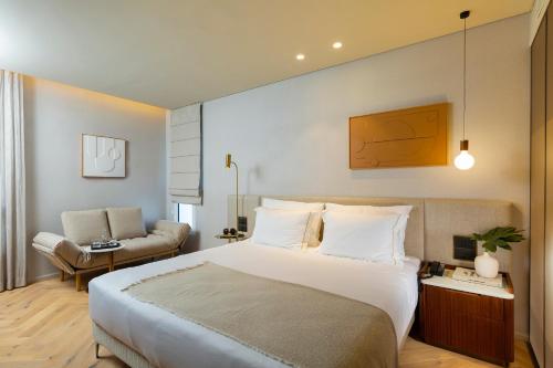 Superior Double Room image 5