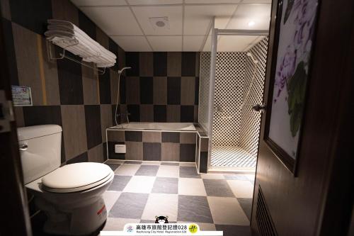 room detail thumbnail 2