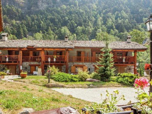 Chalet village situated in a quiet area