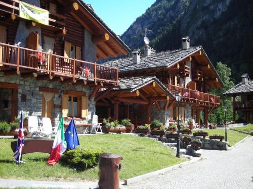 Chalet village situated in a quiet area