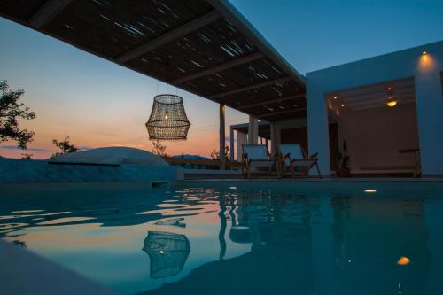 Aristotelia Gi - Premium Luxury Villas with Private Pools
