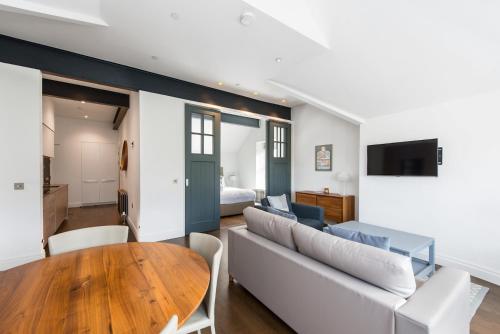 Cool urban apartment with stunning Castle views, Edynburg (zdjęcie 6)