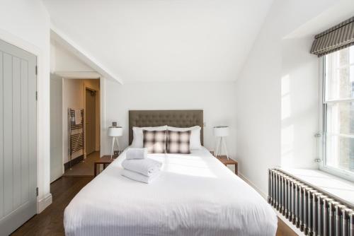 Cool urban apartment with stunning Castle views, Edynburg (zdjęcie 5)