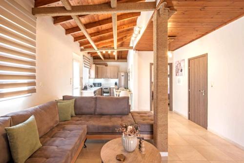 Stunning and spacious apt in Athens, Athens