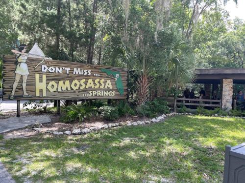 Chazz Doorway in Homosassa, USA