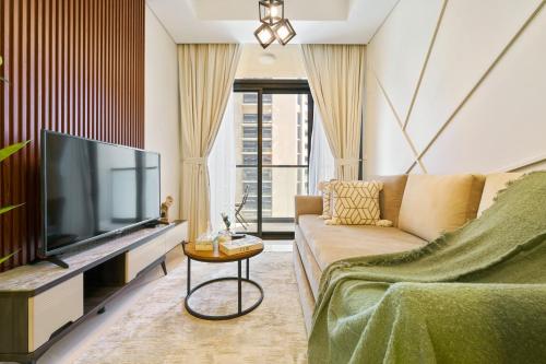 Chic 1-bedroom With Pool Views Aykon City, Dubai (foto 5)