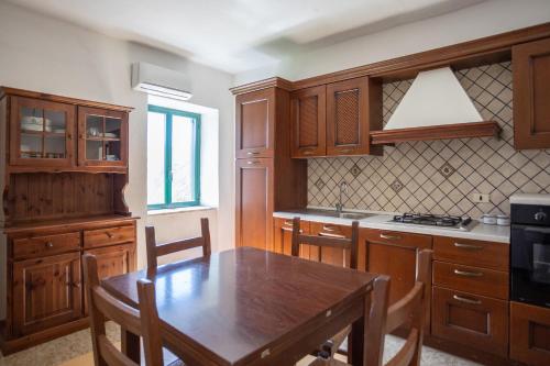 кухня, Agriturismo La Petrosa in Церасо