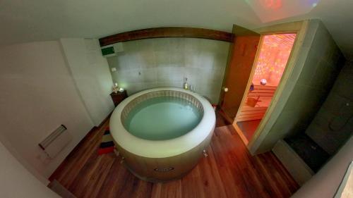 Spa, TOBO house along the river Danube in 拉德凡納德多瑙河