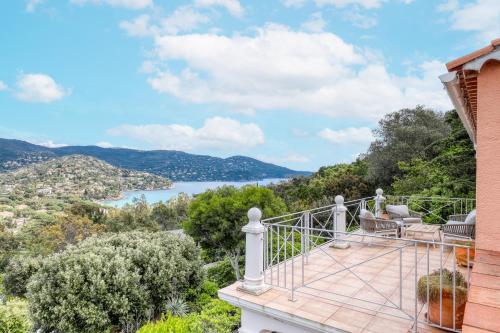 Villa Tanit - Piscine, vue mer - 10 personnes