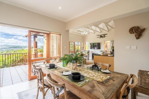 Luxury , space and views - Pezula Villa 13 in Sparrebosch