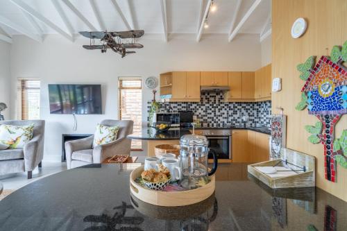 Luxury , space and views - Pezula Villa 13 in سباريبوش