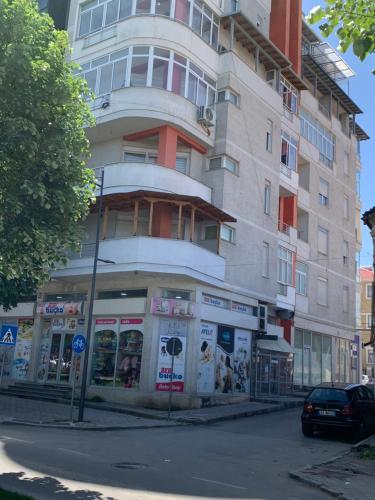 Downtown Apartment in Korce