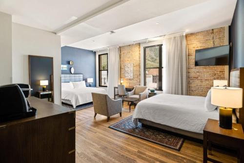 2 king beds
