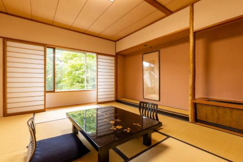 Japanese-Style Room