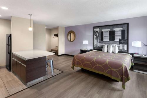 Super 8 by Wyndham Copley Akron - image 12