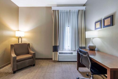 Comfort Inn Grain Valley - Kansas City in Grain Valley, USA