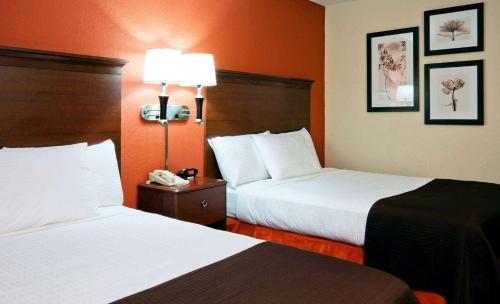 AmericInn by Wyndham Manitowoc in Manitowoc, USA