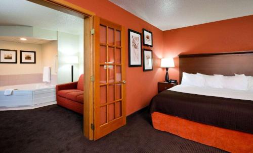 AmericInn by Wyndham Manitowoc in Manitowoc, USA