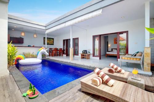 Stunning 2BR Villa Tillie in the heart of Seminyak