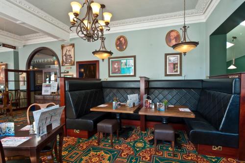 Sandford House Hotel Wetherspoon