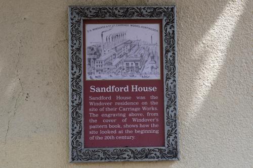 Sandford House Hotel Wetherspoon