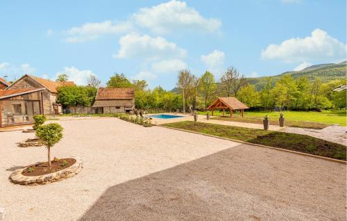 Viesnīcas āriene, Beautiful Home In Gracac in Gracac
