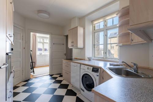 Spacious 3 Bedroom Apartment in Peaceful Area, Kodaň (fotografie 4)