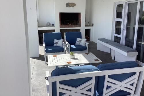 Facilities, 9 on Dolfyn in Yzerfontein
