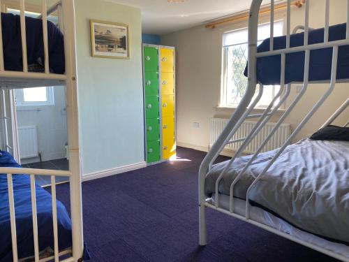 Seaview Lodge Room Type - Bed in 6-Bed Mixed Dormitory Room