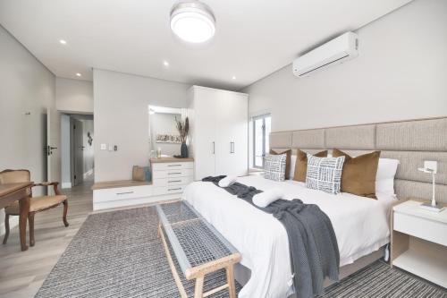 Cliff Haven, Struisbaai (foto 5)