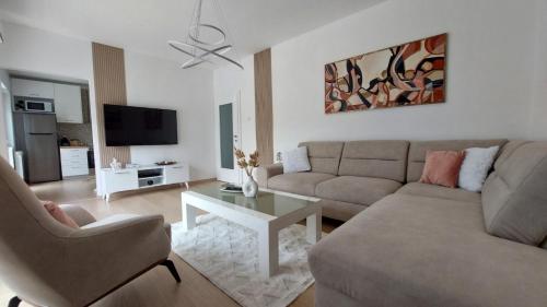 MINA modern & cozy apartment main city square GTC Skopje, Skopje (foto 9)