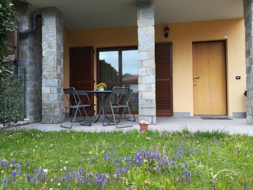 Appartamento con terrazza e giardino in Val d'Intelvi - Apartment - Lanzo dʼIntelvi