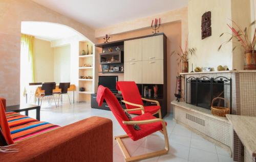 . 2 Bedroom Beautiful Apartment In Senerchia