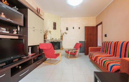 Nice Apartment In Senerchia With Kitchen