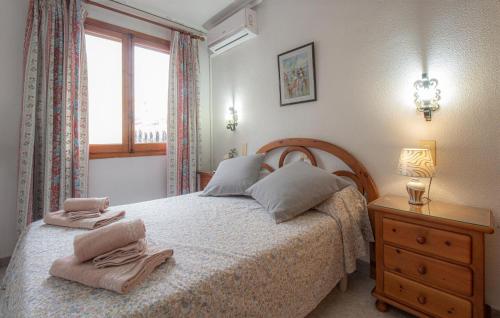 Awesome apartment in Torrevieja w/ Outdoor swimming pool WiFi and 2 Bedrooms - image 4