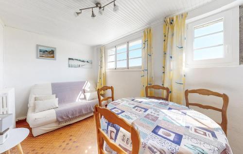 2 Bedroom Awesome Apartment In Saint-pierre-quiberon